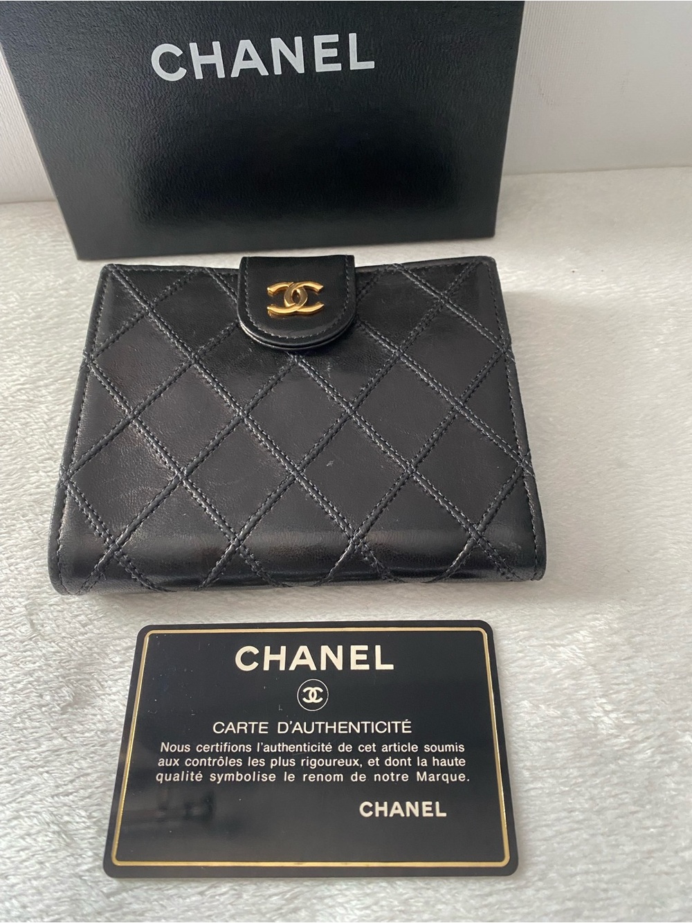 CHANEL Black Quilted Bicolore Double Snap Wallet with Gold-Tone CC